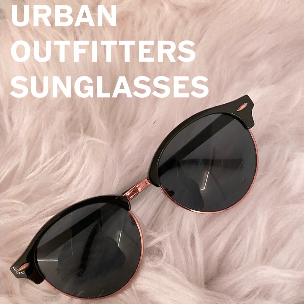UO Sunglasses (Black)
